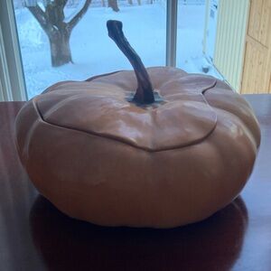 Vintage 1980 signed Barbara Eigen Pumpkin Casserole Dish